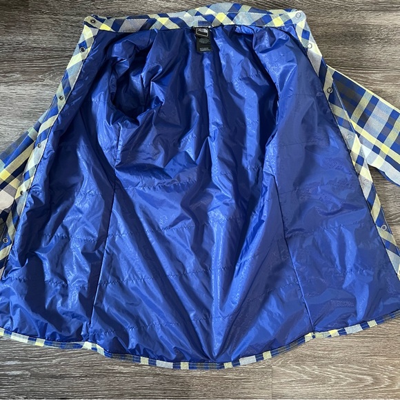 The North Face, Women’s, Plaid, Snap Front, Jacket. - Picture 7 of 11